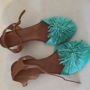 Anthropology Adorable shoes